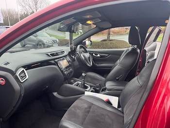 Used Nissan Qashqai 2017 for sale - 77326325: Photo