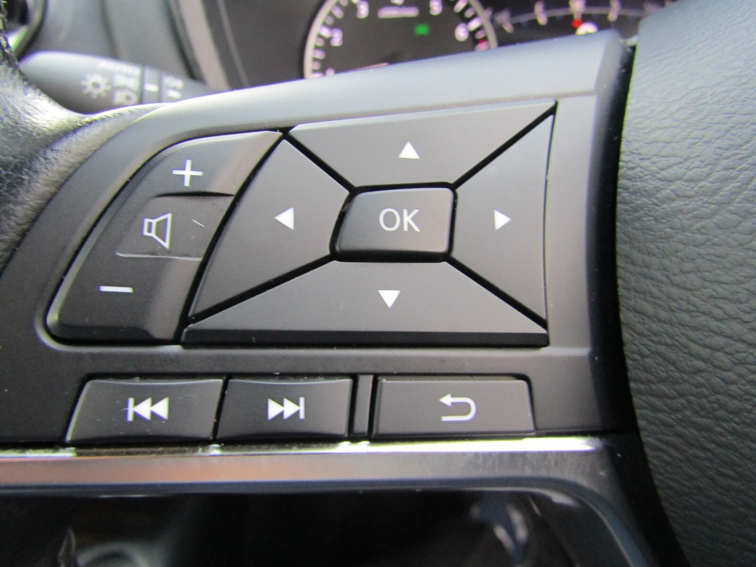 Used Nissan Juke 2023 for sale - 76691437: Photo 26