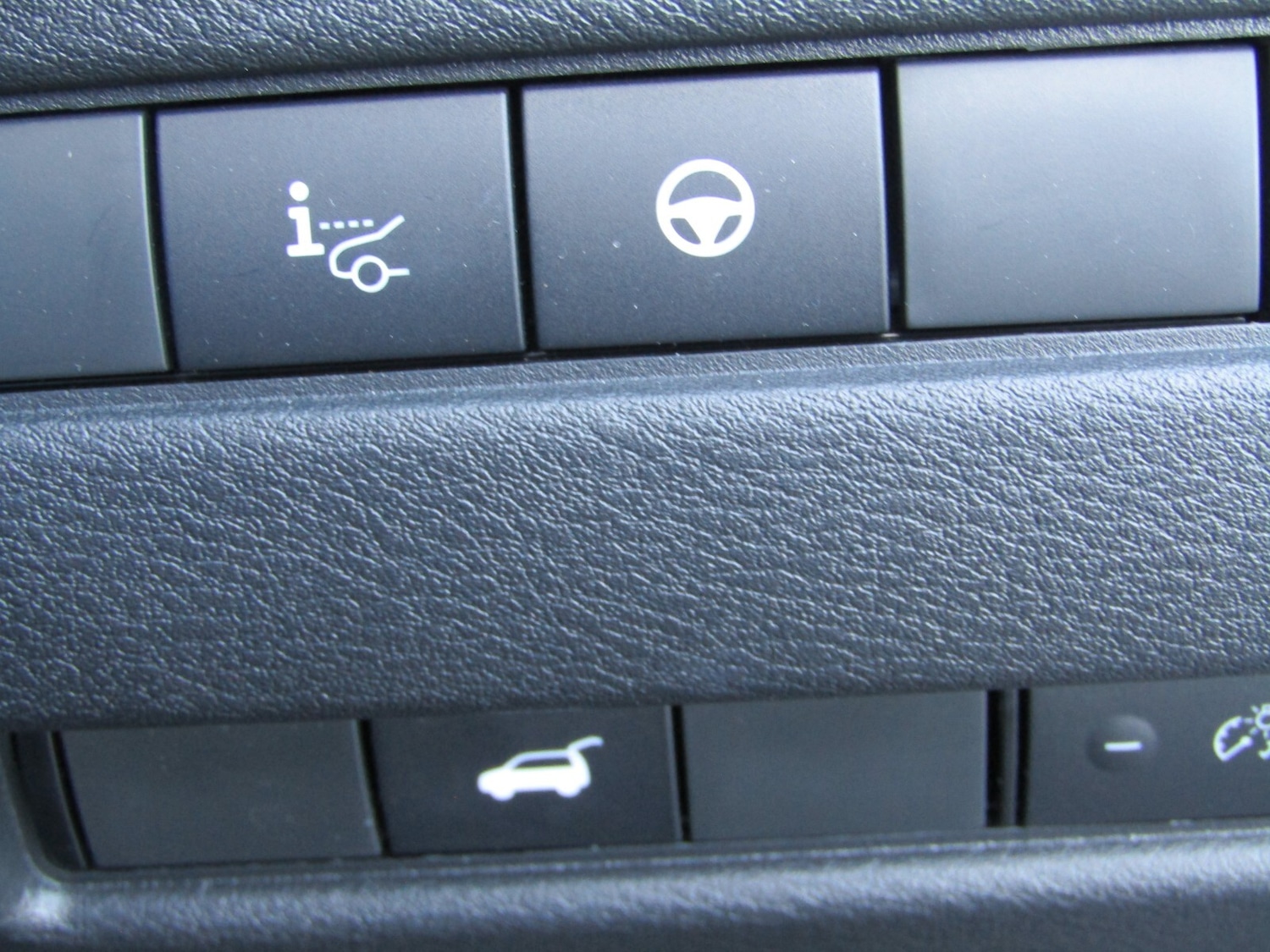 Used Nissan X-Trail 2024 for sale - 76276731: Photo 32