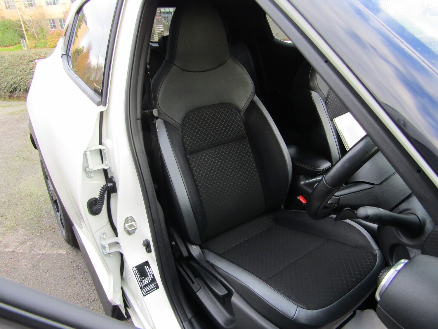 Used Nissan Juke 2024 for sale - 76519440: Photo 29