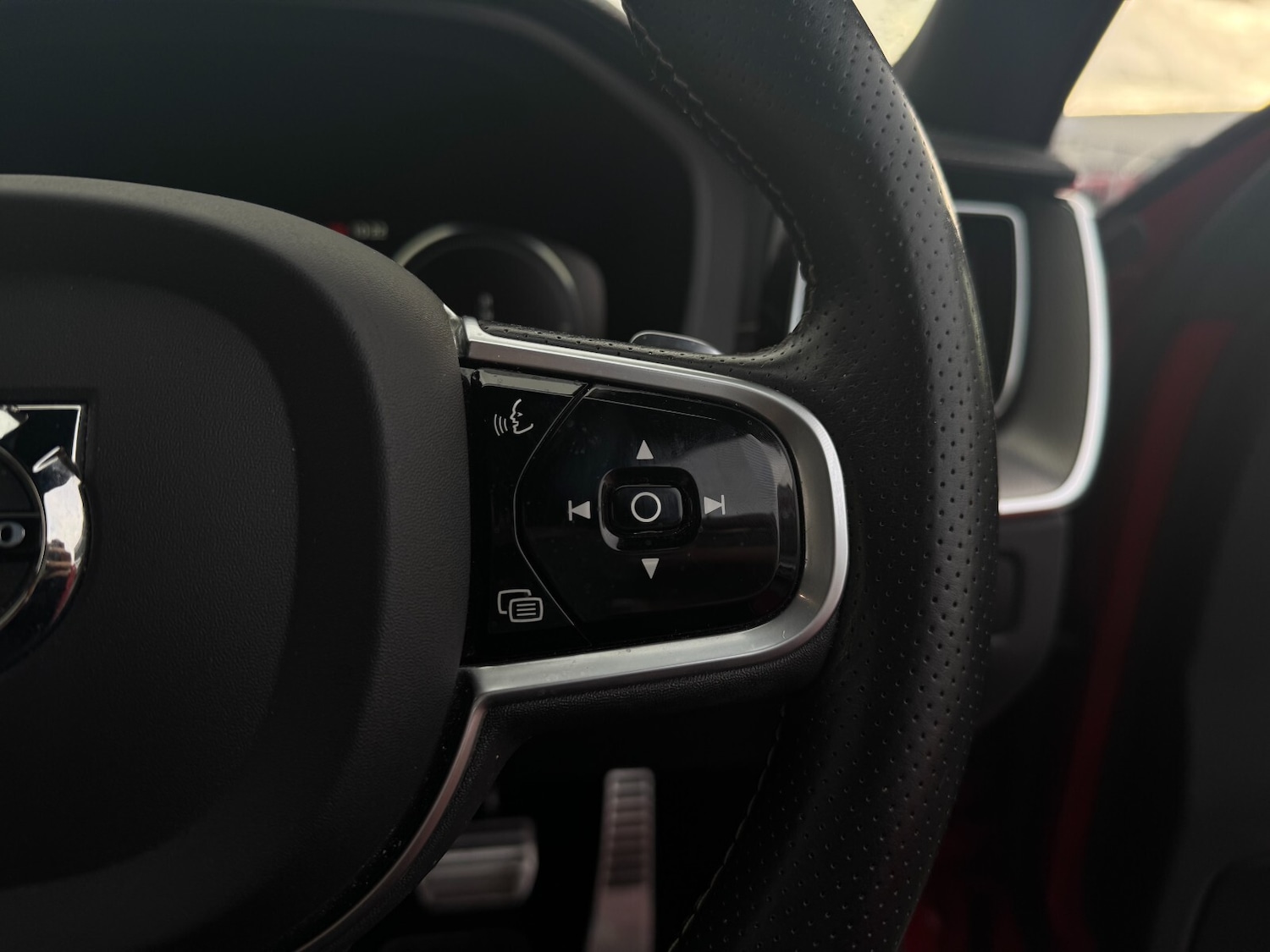 Used Volvo XC60 2019 for sale - 76415245: Photo 29