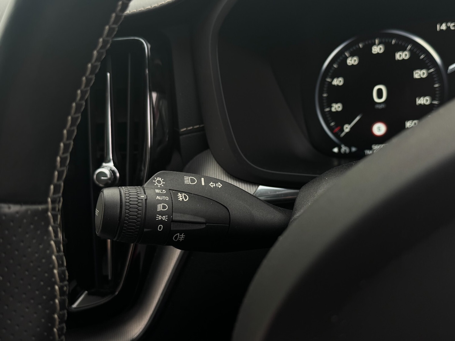 Used Volvo XC60 2019 for sale - 76415245: Photo 30