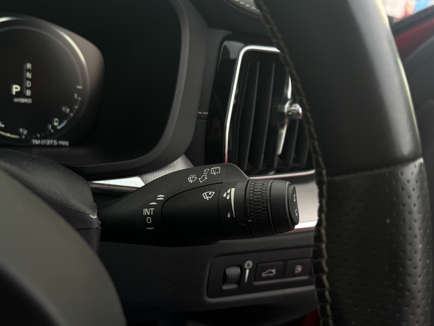 Used Volvo XC60 2019 for sale - 77274032: Photo 31