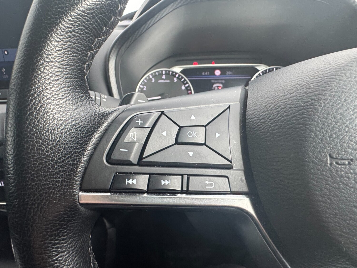 Used Nissan Juke 2023 for sale - 77186210: Photo 28