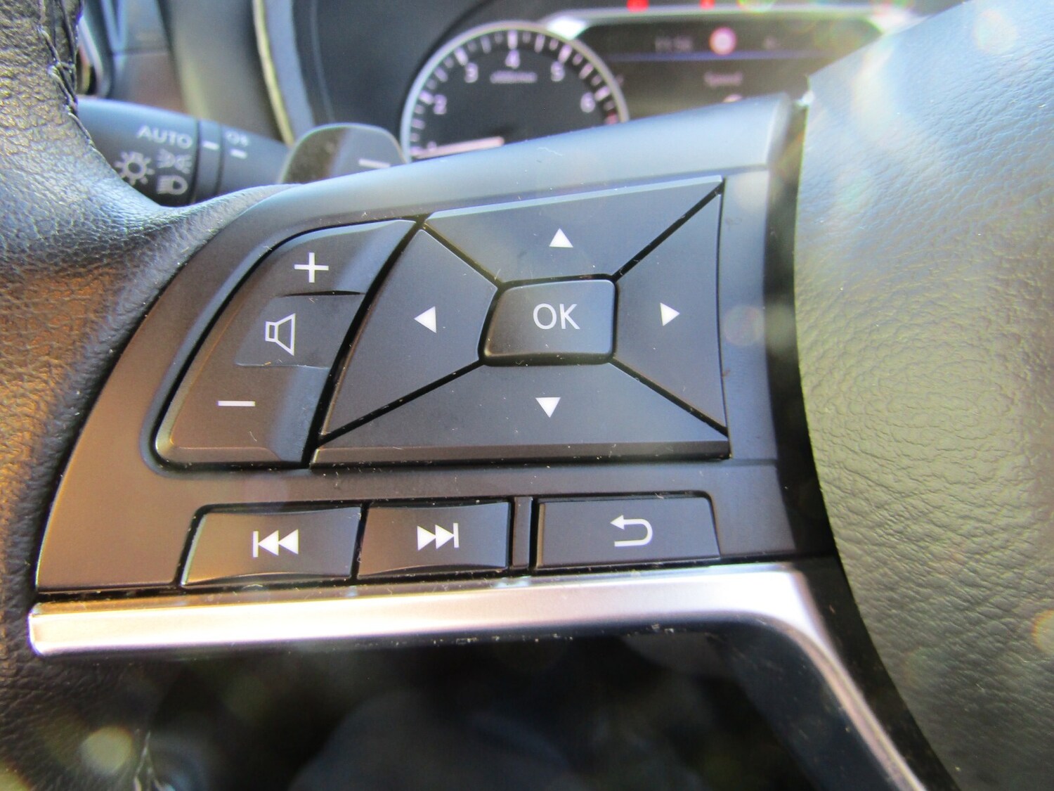 Used Nissan Juke 2023 for sale - 76722327: Photo 27