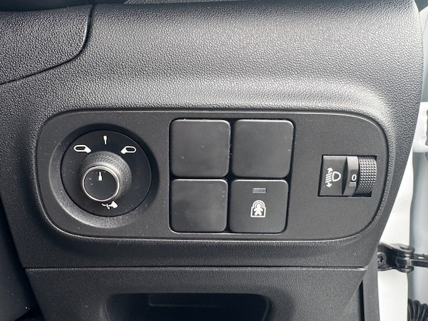 Used Citroen C3 2022 for sale - 76276624: Photo 30