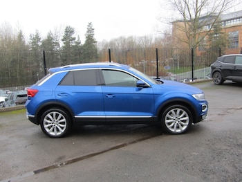 Used Volkswagen T-Roc 2019 for sale - 77483039: Photo