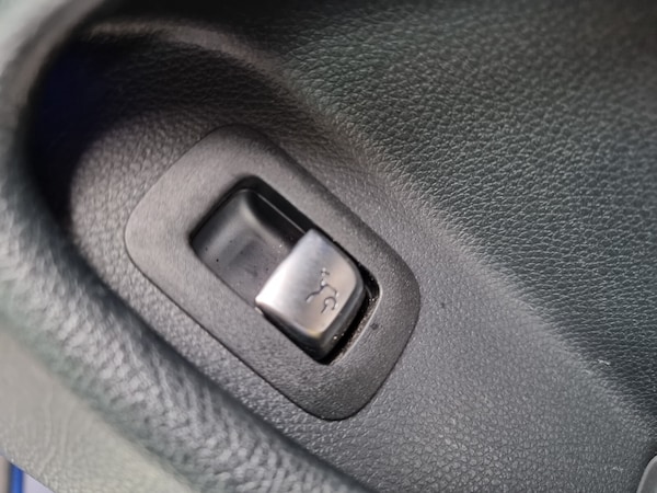 Used Mercedes-Benz C Class 2019 for sale - 76276783: Photo 17