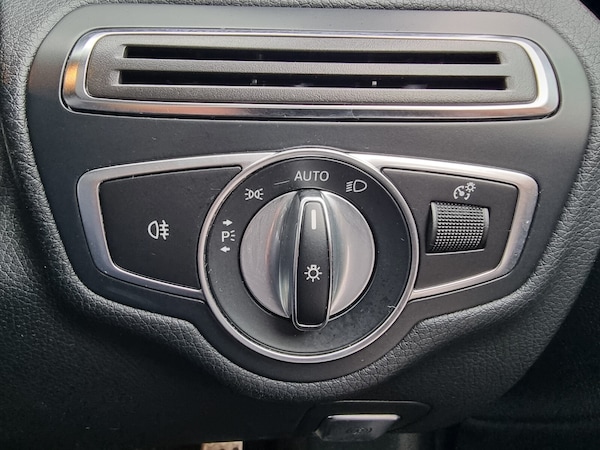 Used Mercedes-Benz C Class 2019 for sale - 76276783: Photo 33