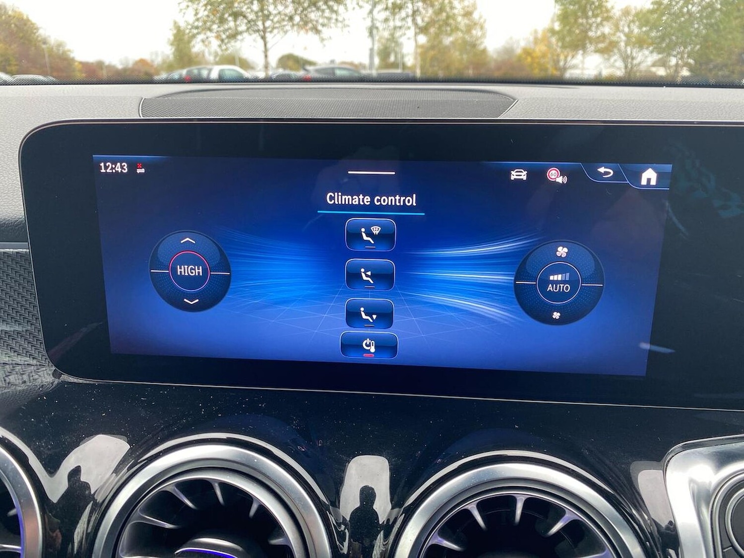 Used Mercedes-Benz GLB 2024 for sale - 76531406: Photo 12