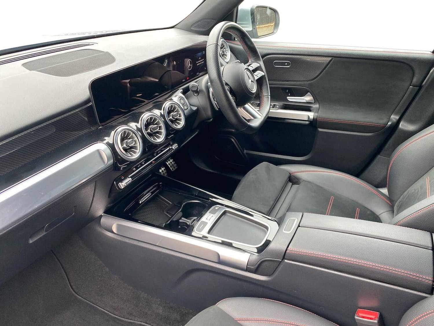 Used Mercedes-Benz GLB 2024 for sale - 76531406: Photo 7