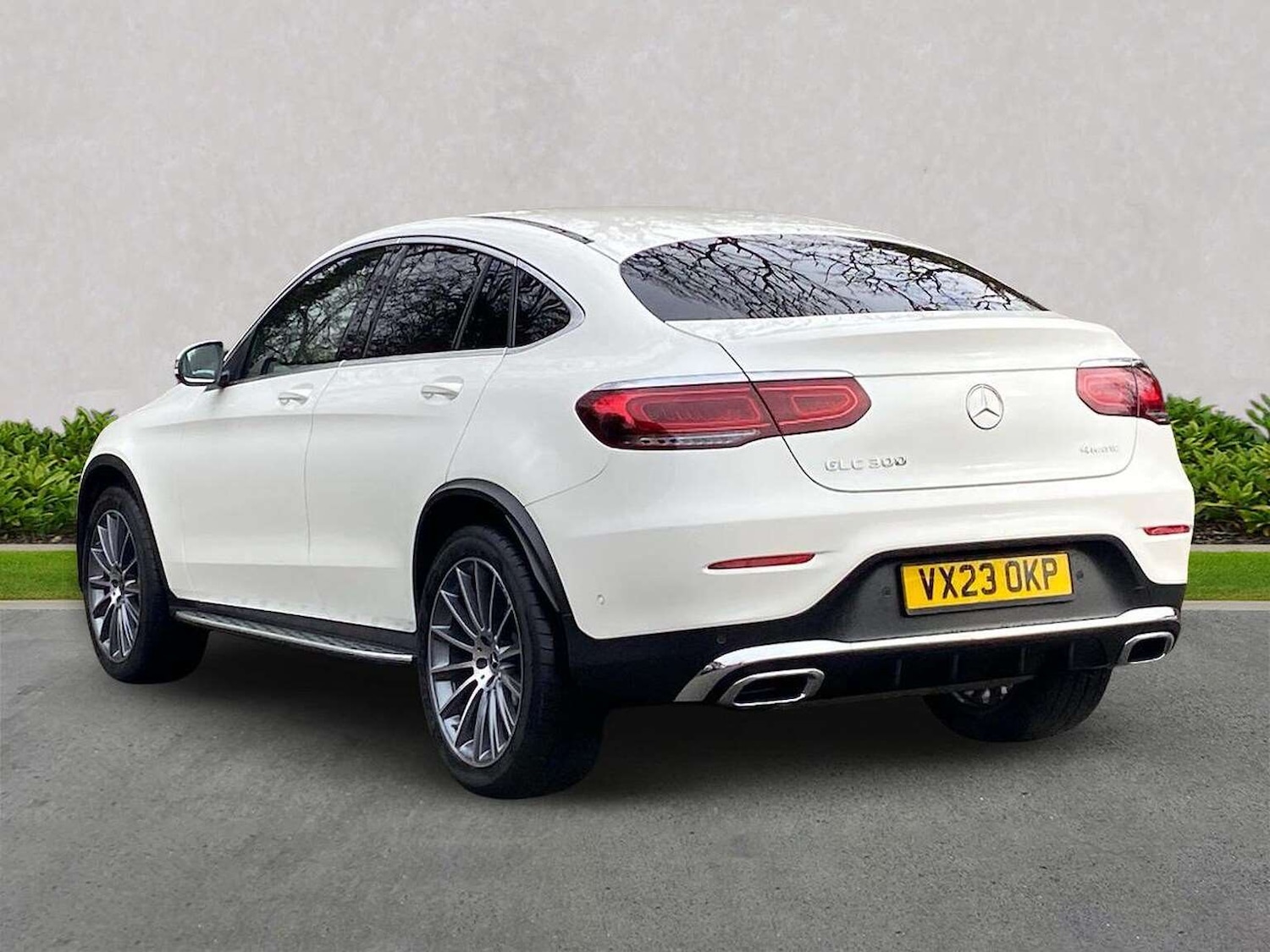 Used Mercedes-Benz GLC 2023 for sale - 77830493: Photo 2