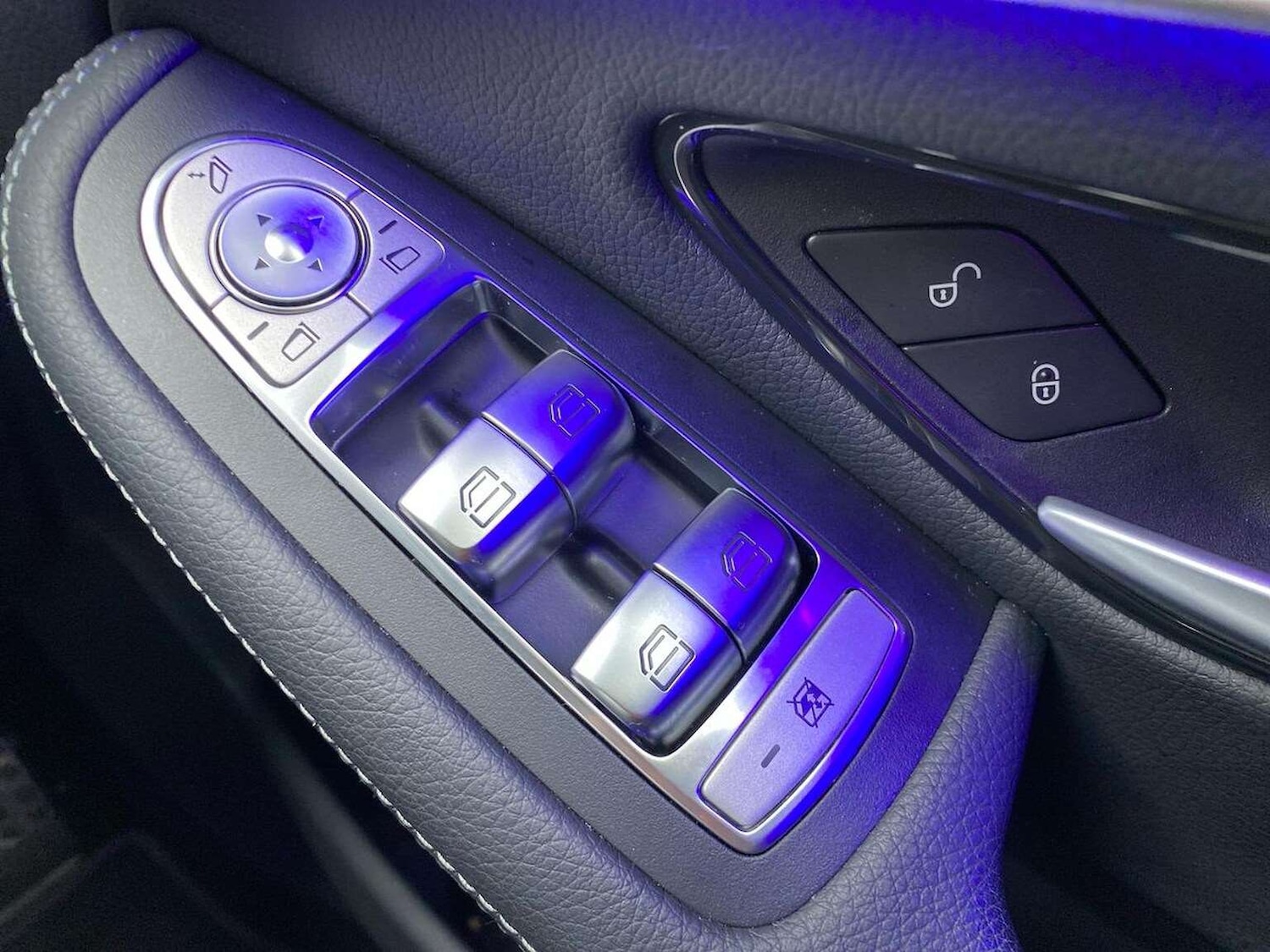 Used Mercedes-Benz GLC 2023 for sale - 77830493: Photo 21