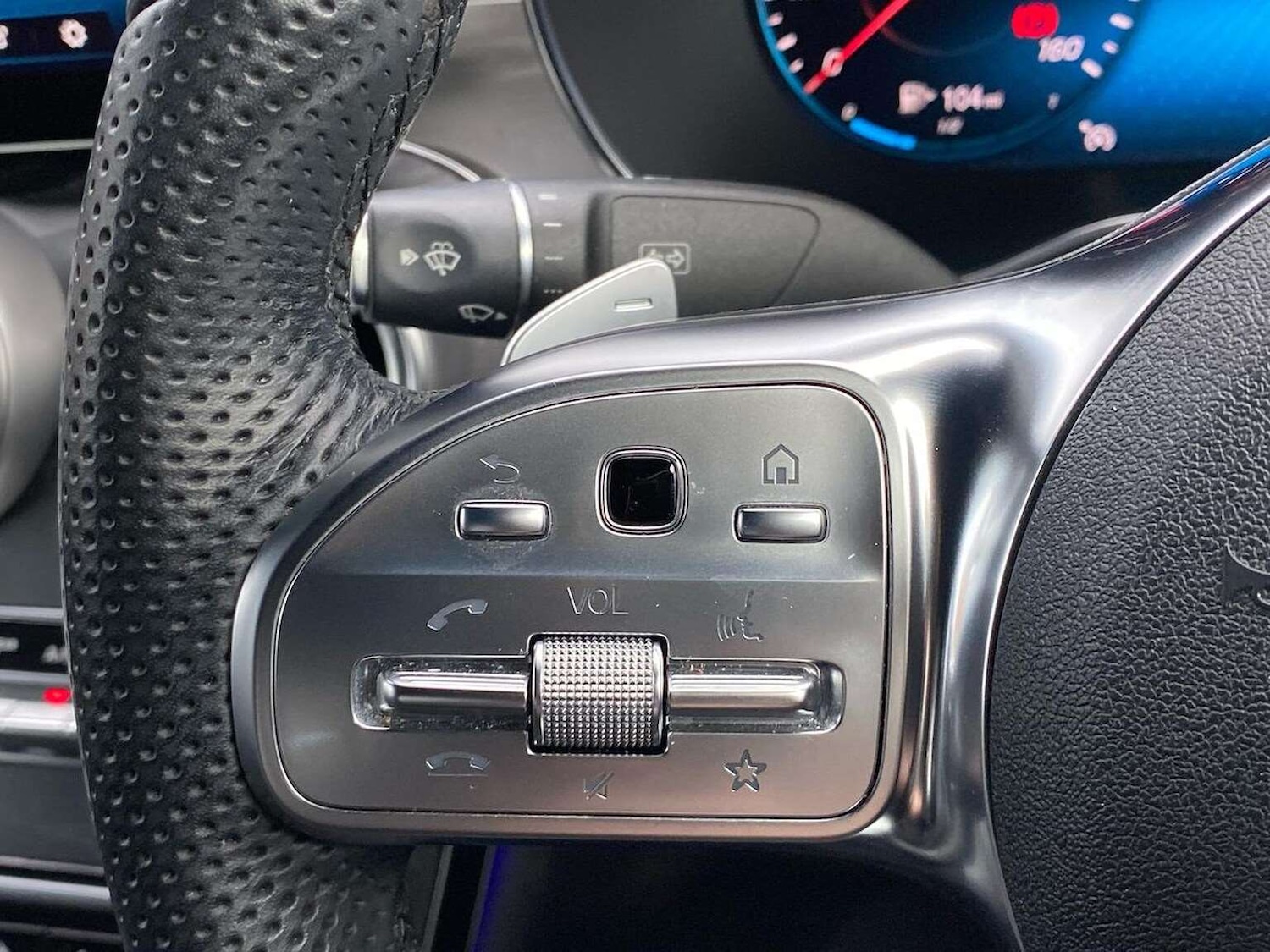 Used Mercedes-Benz GLC 2023 for sale - 77830493: Photo 26