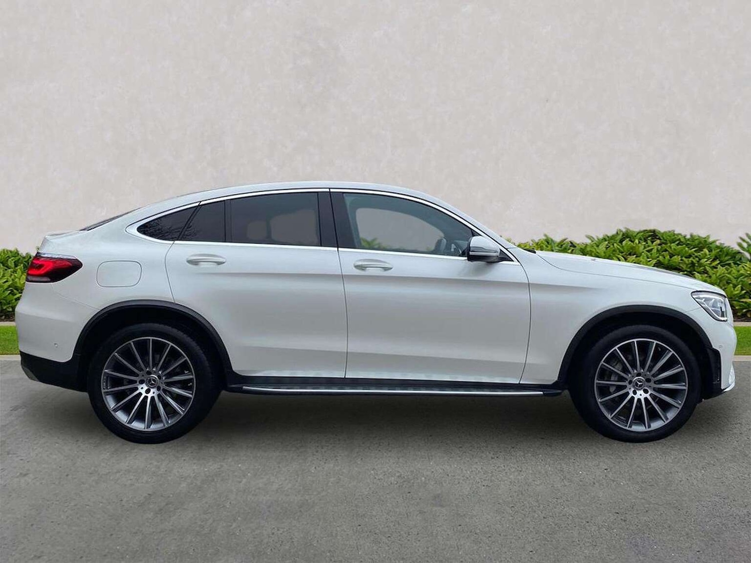 Used Mercedes-Benz GLC 2023 for sale - 77830493: Photo 3