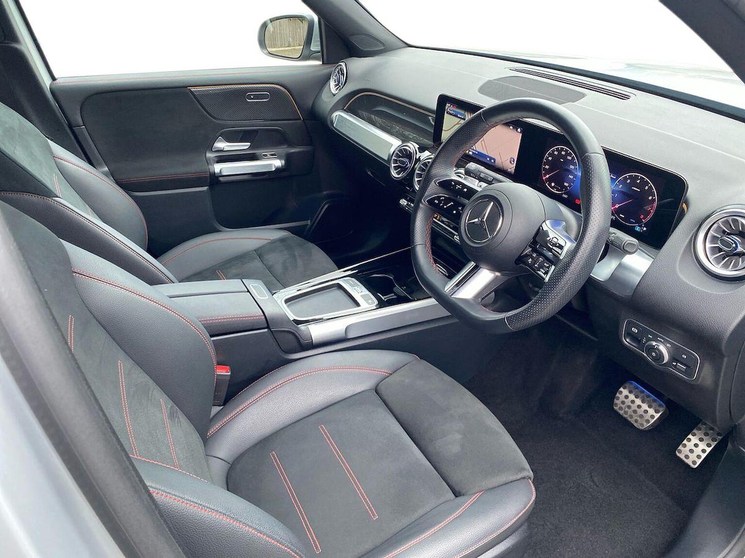 Used Mercedes-Benz GLB 2024 for sale - 76510770: Photo 15