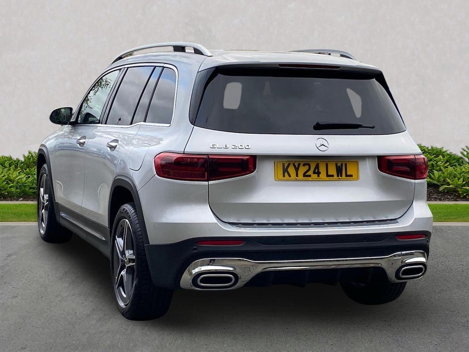 Used Mercedes-Benz GLB 2024 for sale - 76510770: Photo 2