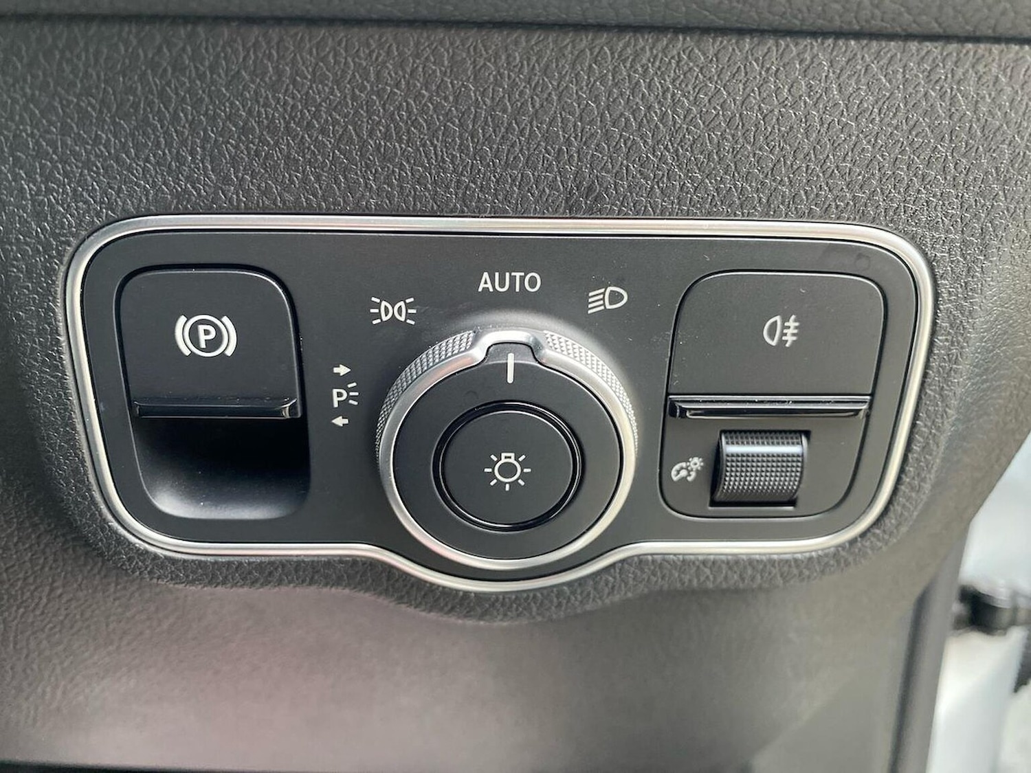 Used Mercedes-Benz GLB 2024 for sale - 76510770: Photo 22