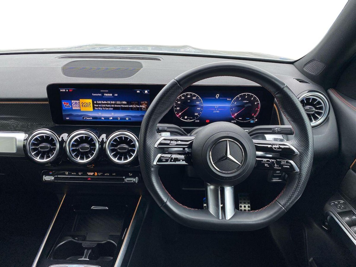 Used Mercedes-Benz GLB 2024 for sale - 76510770: Photo 9