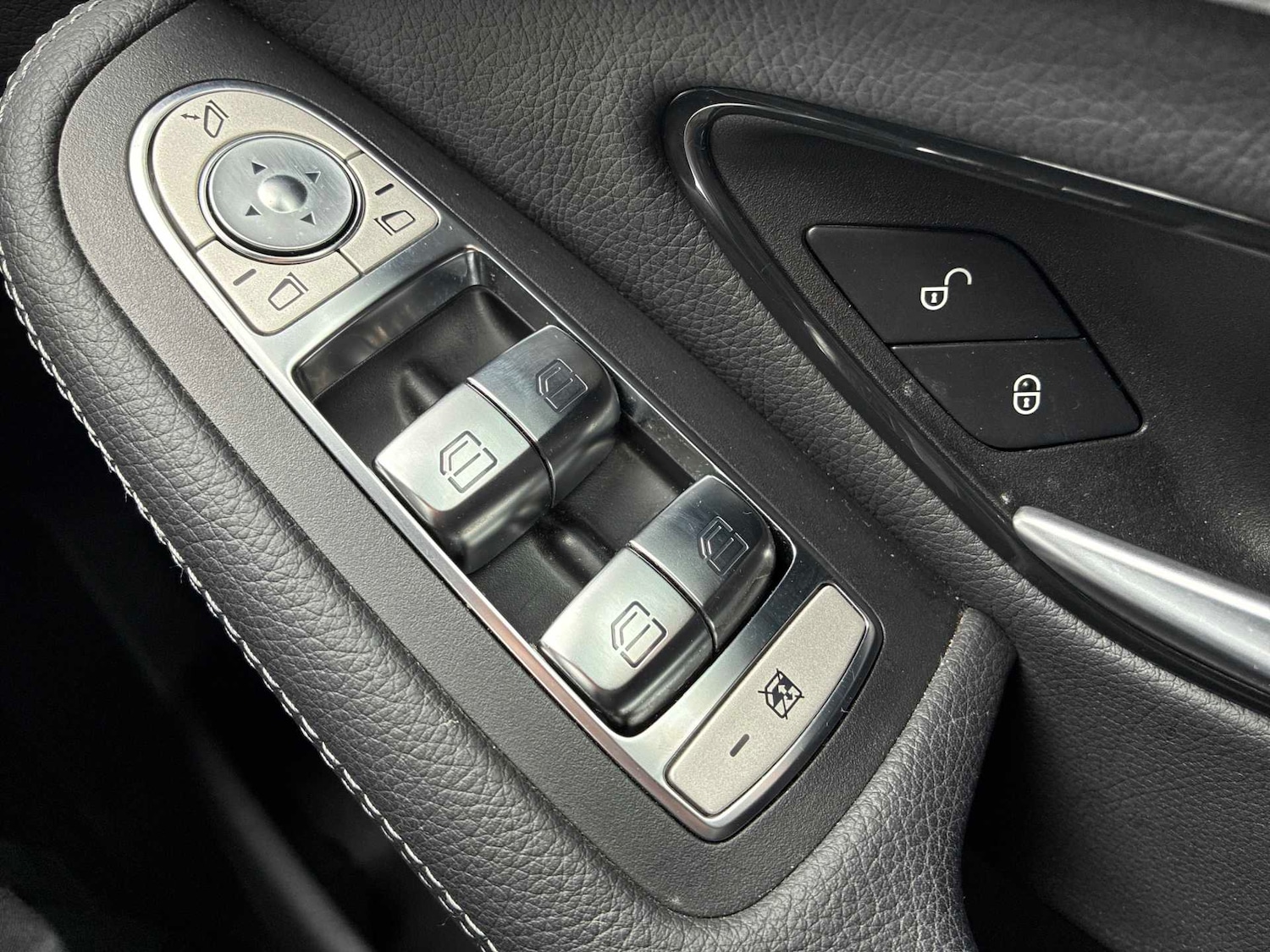 Used Mercedes-Benz GLC 2022 for sale - 78193645: Photo 35