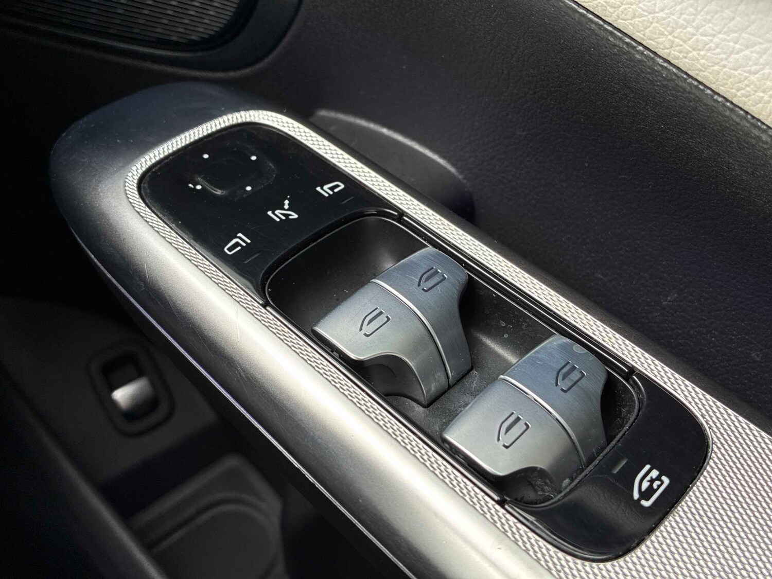 Used Mercedes-Benz GLC 2025 for sale - 78192017: Photo 35