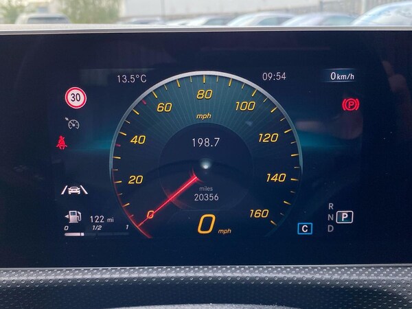 Used Mercedes-Benz A-Class 2018 for sale - 76287309: Photo 10