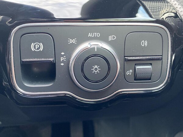 Used Mercedes-Benz A-Class 2018 for sale - 76287309: Photo 22