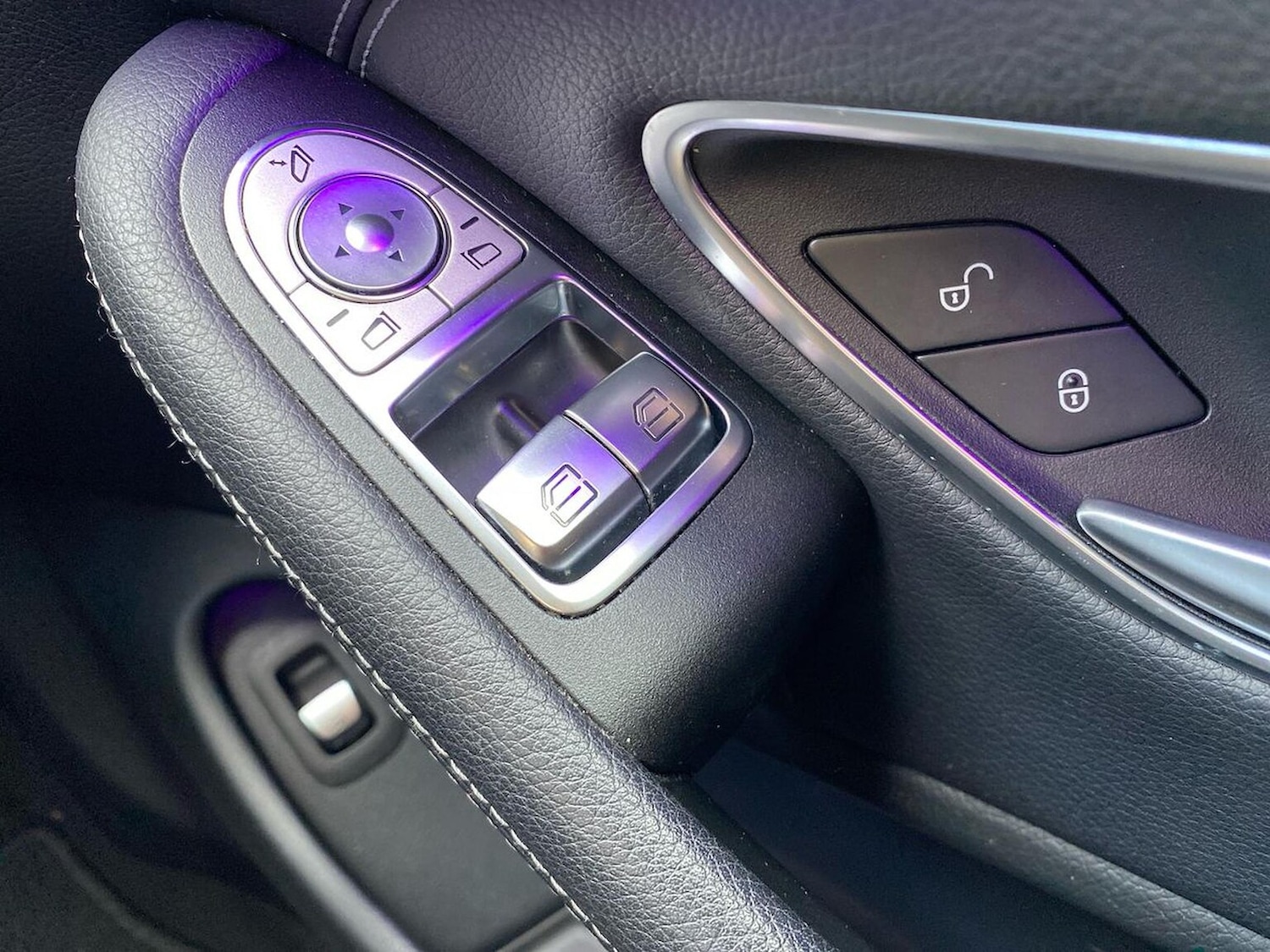 Used Mercedes-Benz C Class 2019 for sale - 76382669: Photo 21