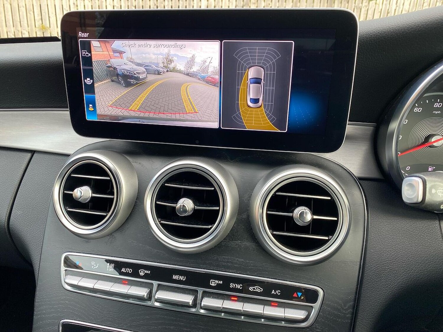 Used Mercedes-Benz C Class 2019 for sale - 76382669: Photo 23