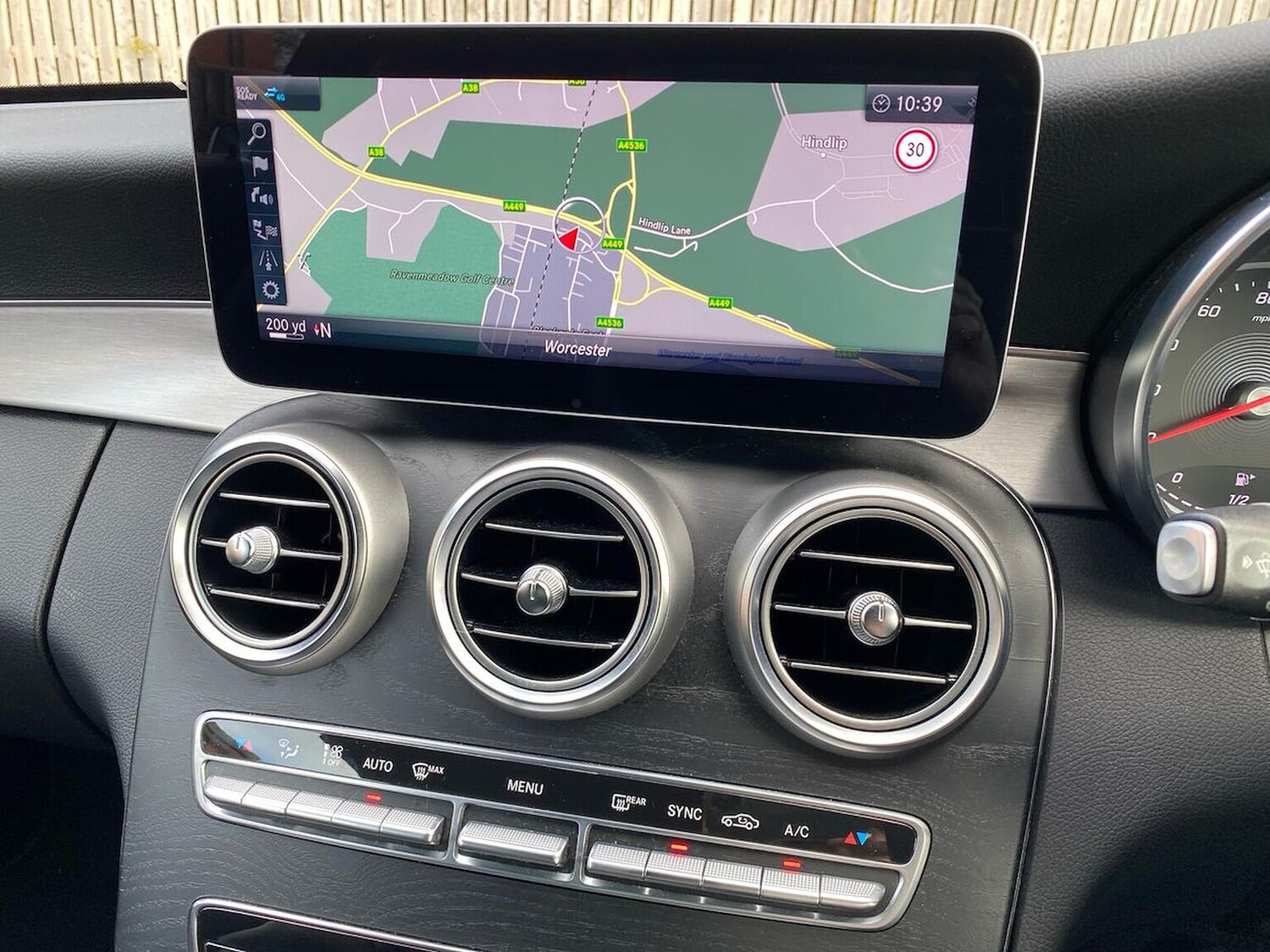 Used Mercedes-Benz C Class 2019 for sale - 76382669: Photo 24