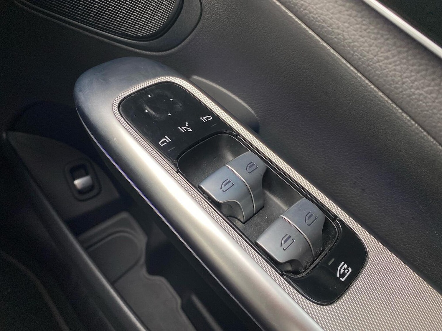 Used Mercedes-Benz GLC 2024 for sale - 76719393: Photo 21