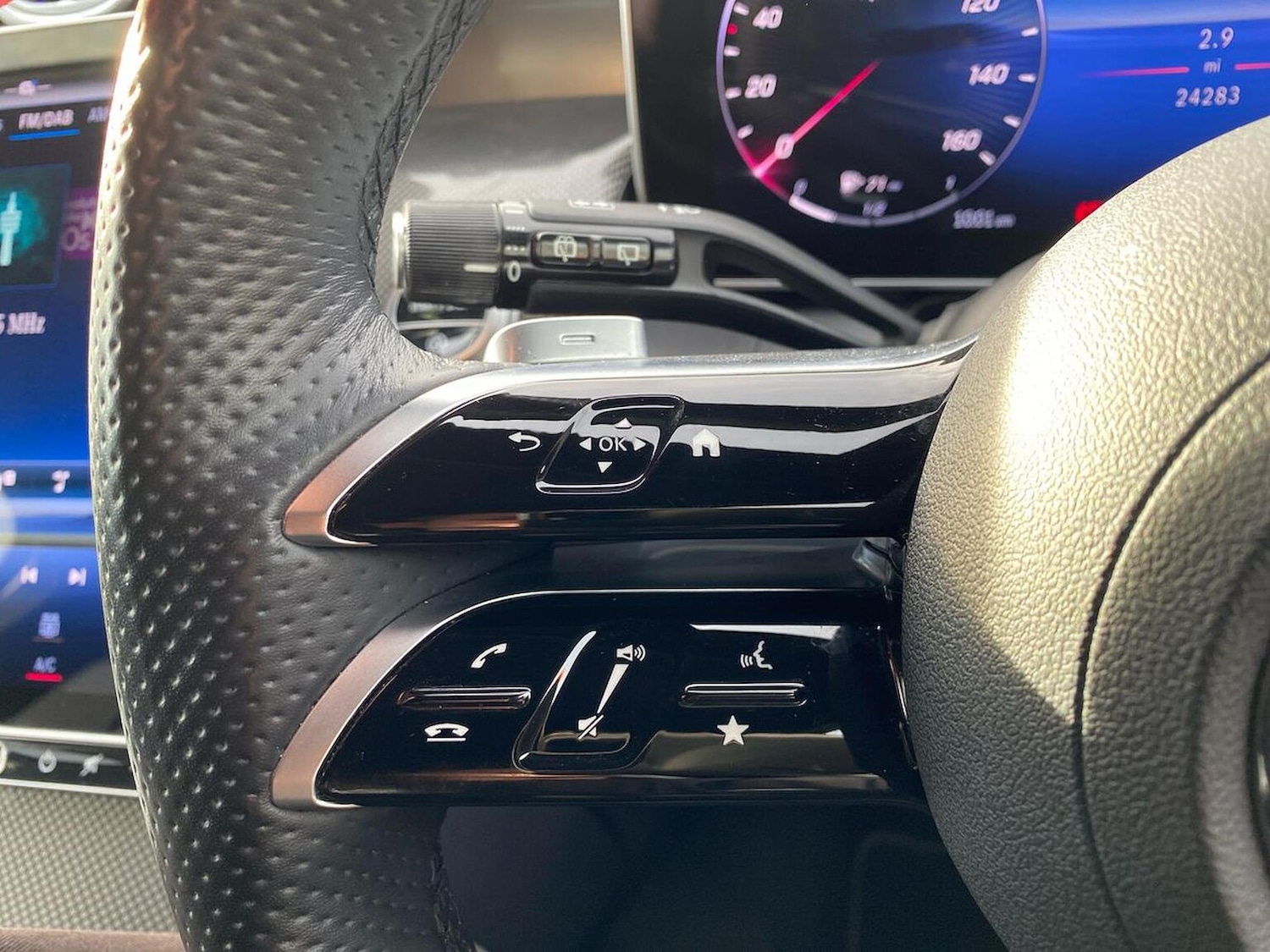 Used Mercedes-Benz GLC 2024 for sale - 76719393: Photo 26