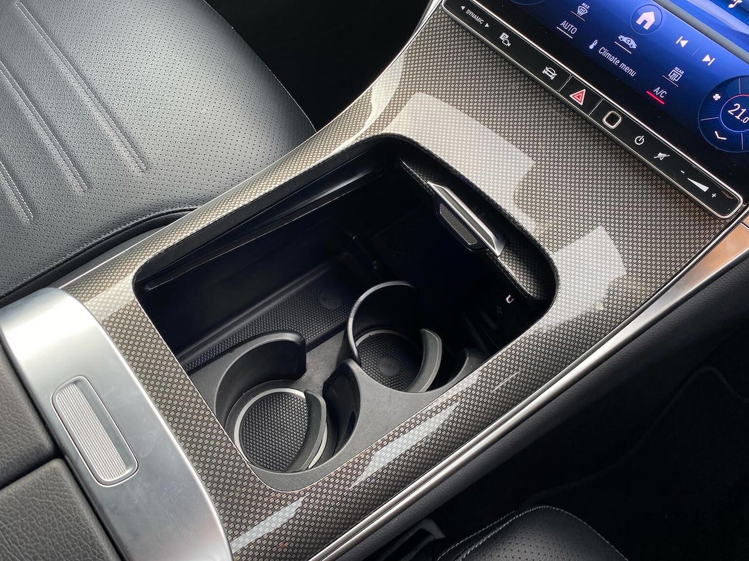 Used Mercedes-Benz GLC 2024 for sale - 76719393: Photo 32