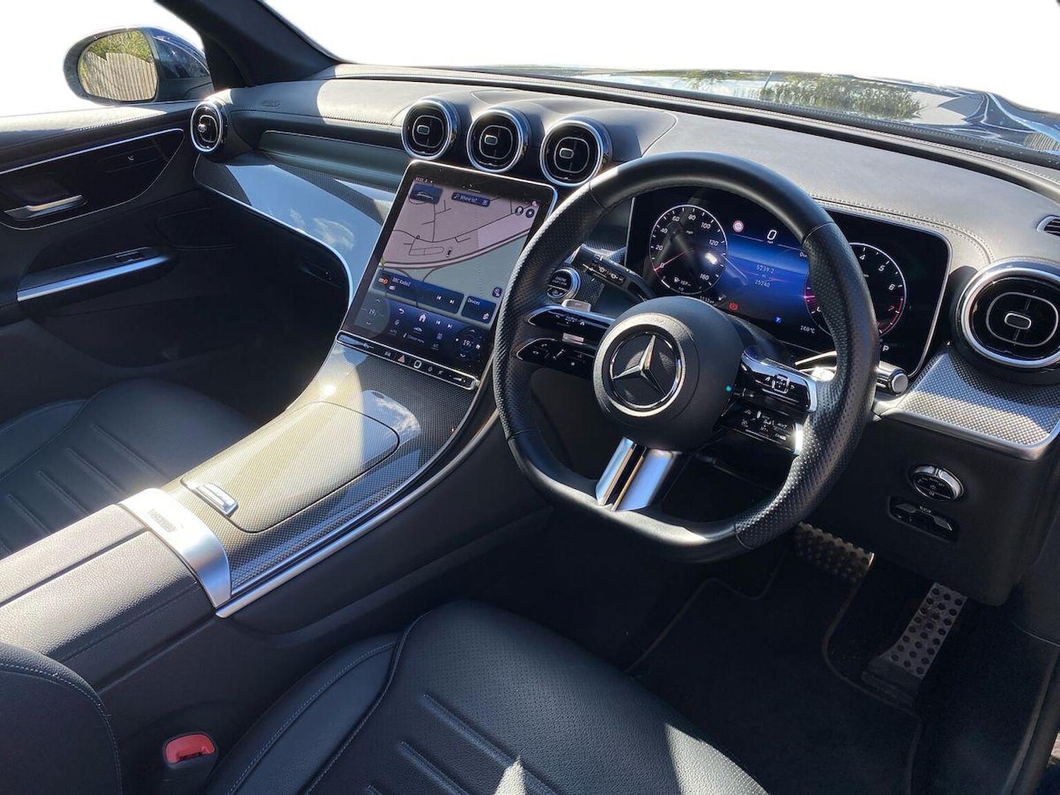 Used Mercedes-Benz GLC 2023 for sale - 76070233: Photo 15