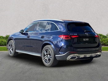 Used Mercedes-Benz GLC 2023 for sale - 76070233: Photo 2