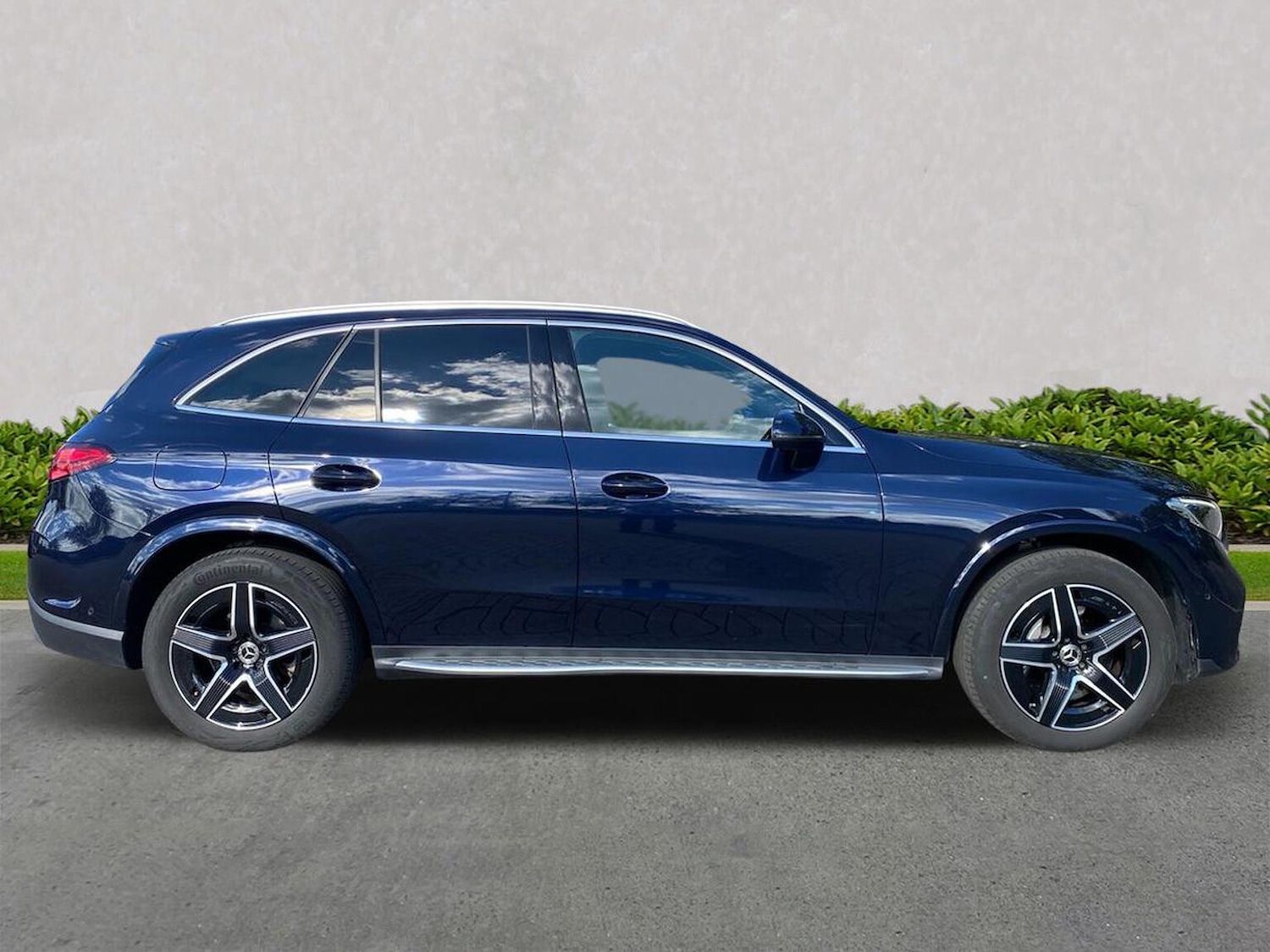 Used Mercedes-Benz GLC 2023 for sale - 76070233: Photo 3