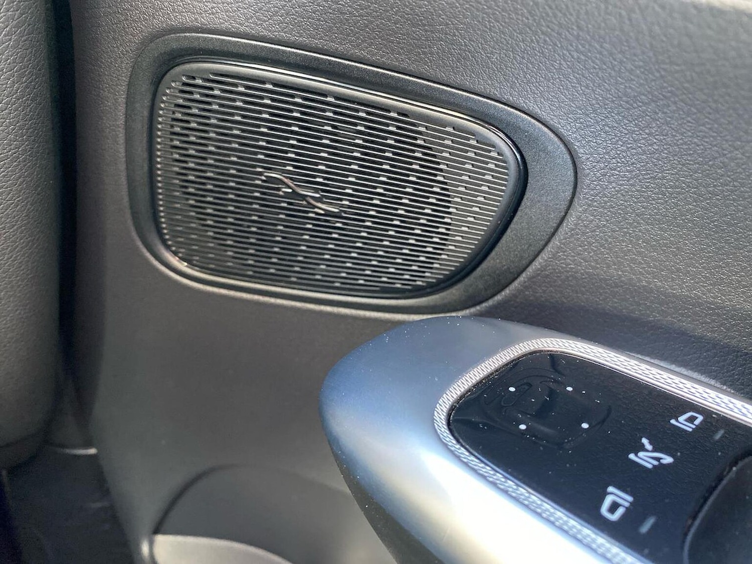 Used Mercedes-Benz GLC 2023 for sale - 76070233: Photo 31
