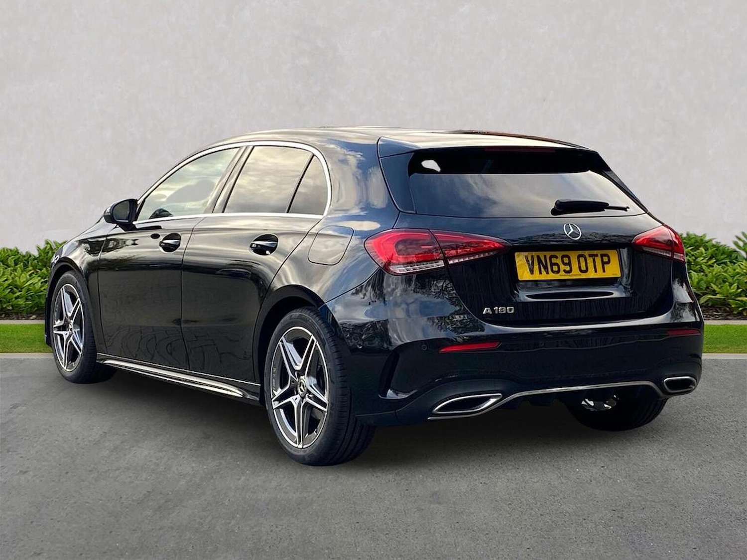 Used Mercedes-Benz A-Class 2019 for sale - 76455176: Photo 2