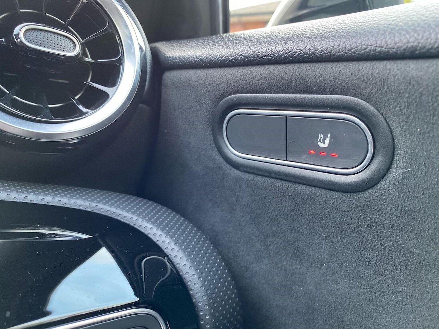 Used Mercedes-Benz A-Class 2019 for sale - 76455176: Photo 30