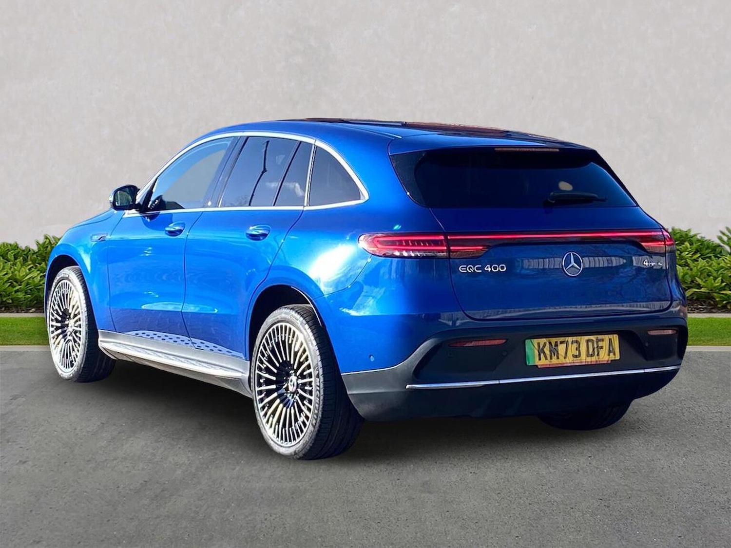 Used Mercedes-Benz EQC 2023 for sale - 76884977: Photo 2