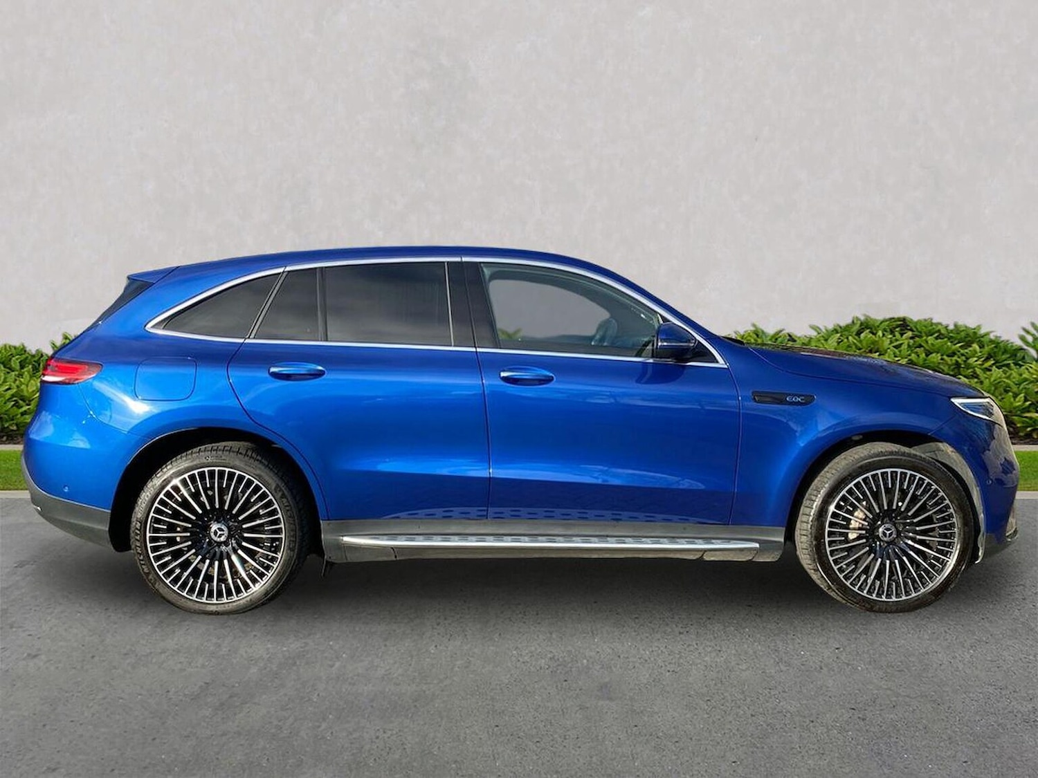 Used Mercedes-Benz EQC 2023 for sale - 76884977: Photo 3