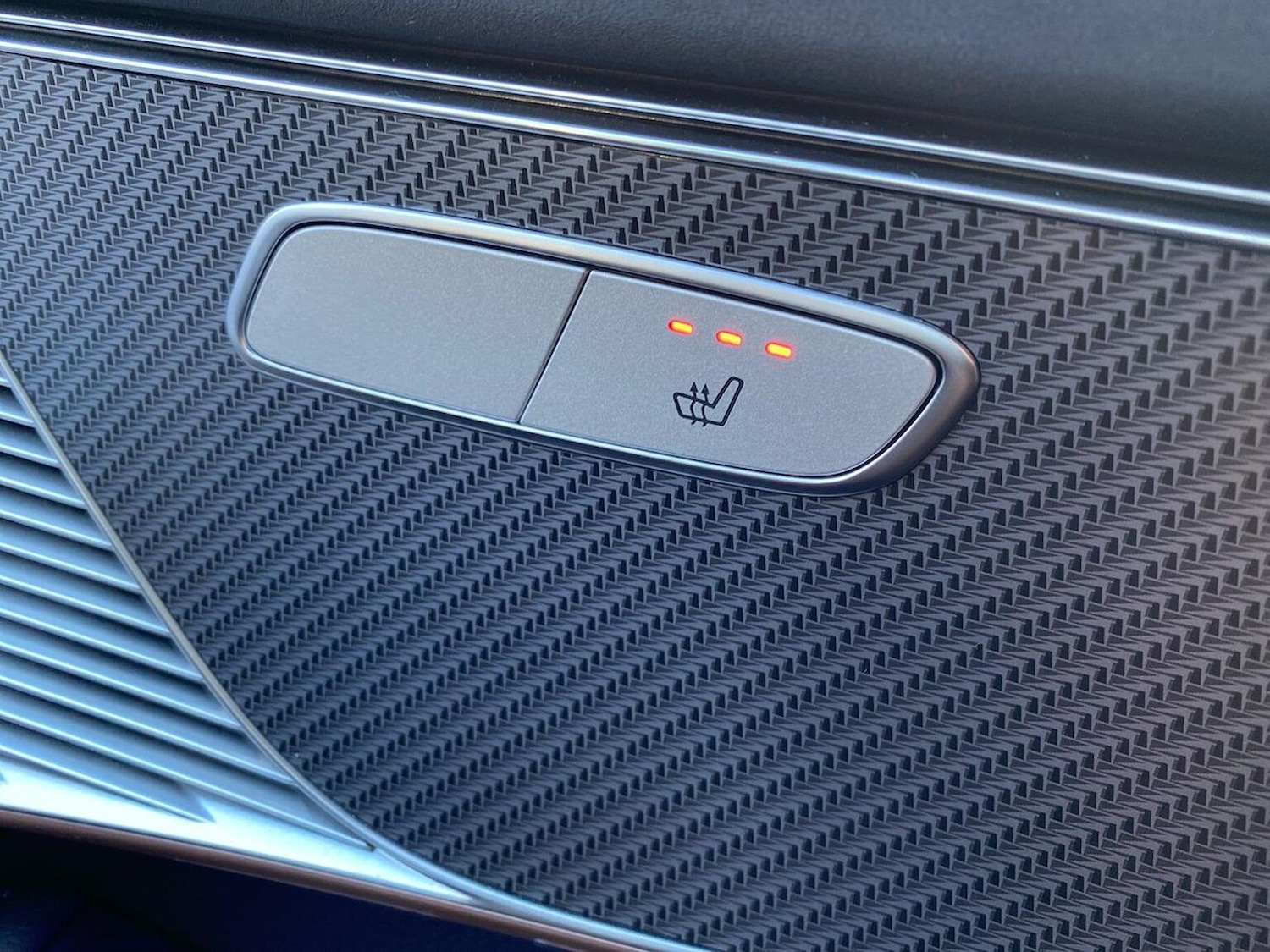 Used Mercedes-Benz EQC 2023 for sale - 76884977: Photo 30