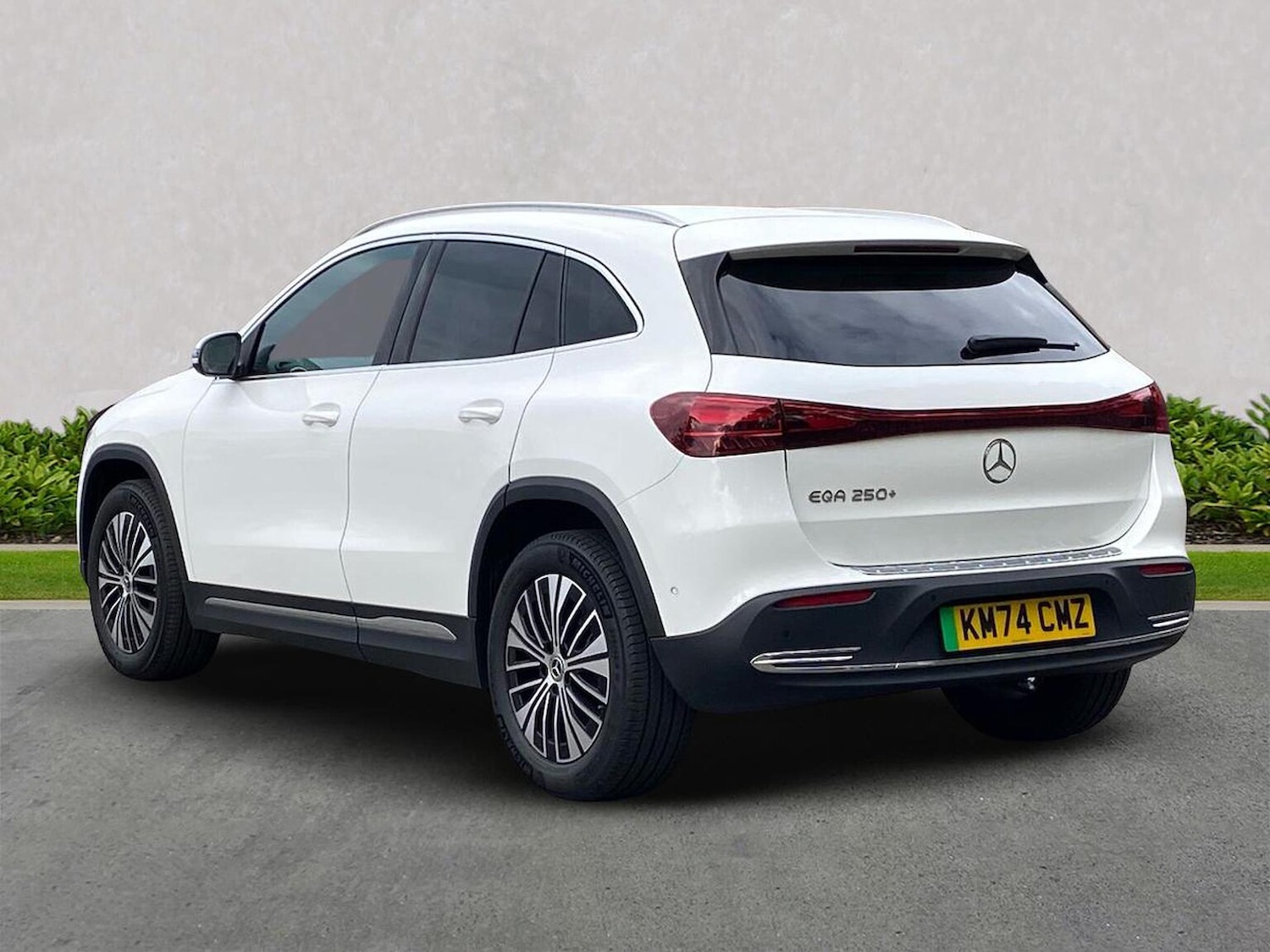 Used Mercedes-Benz EQA 2024 for sale - 76143018: Photo 2