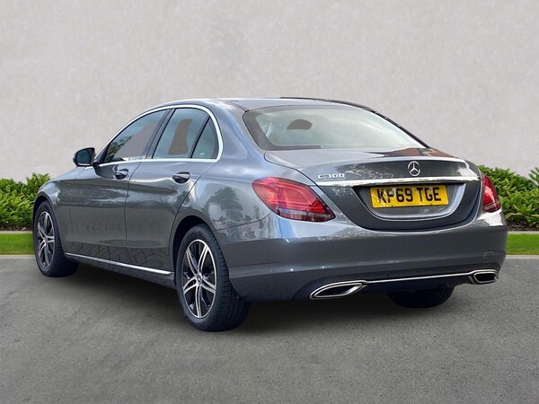 Used Mercedes-Benz C Class 2019 for sale - 76324652: Photo 2
