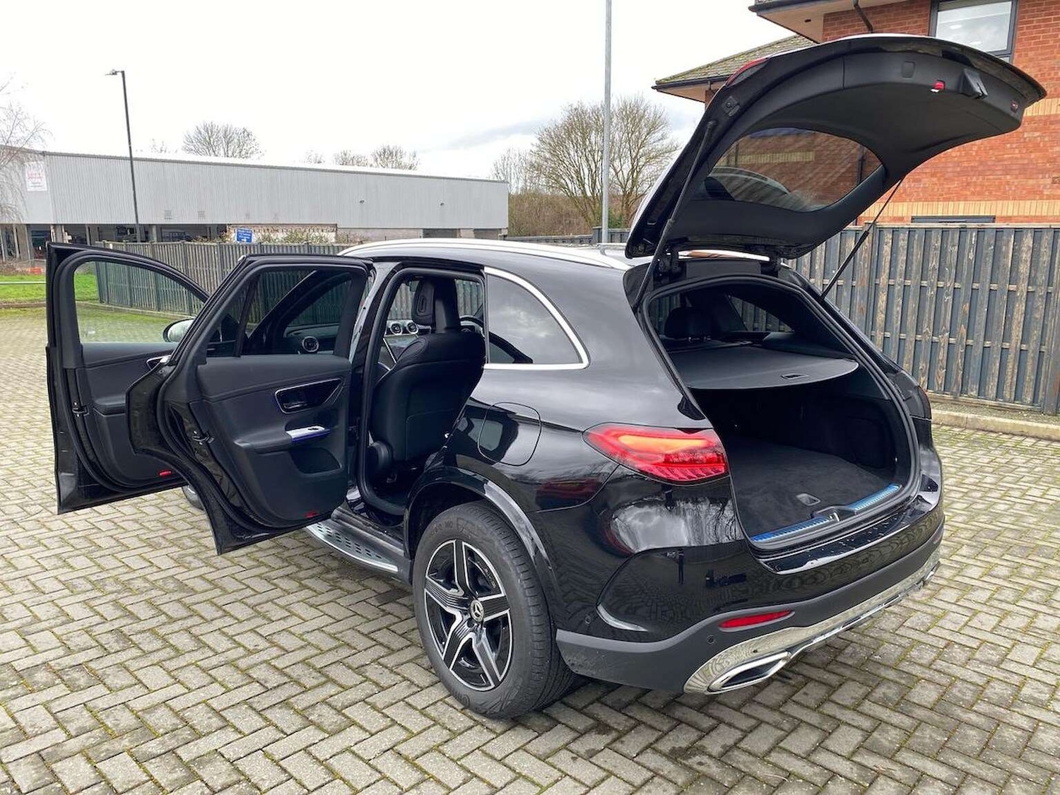 Used Mercedes-Benz GLC 2025 for sale - 77656155: Photo 40