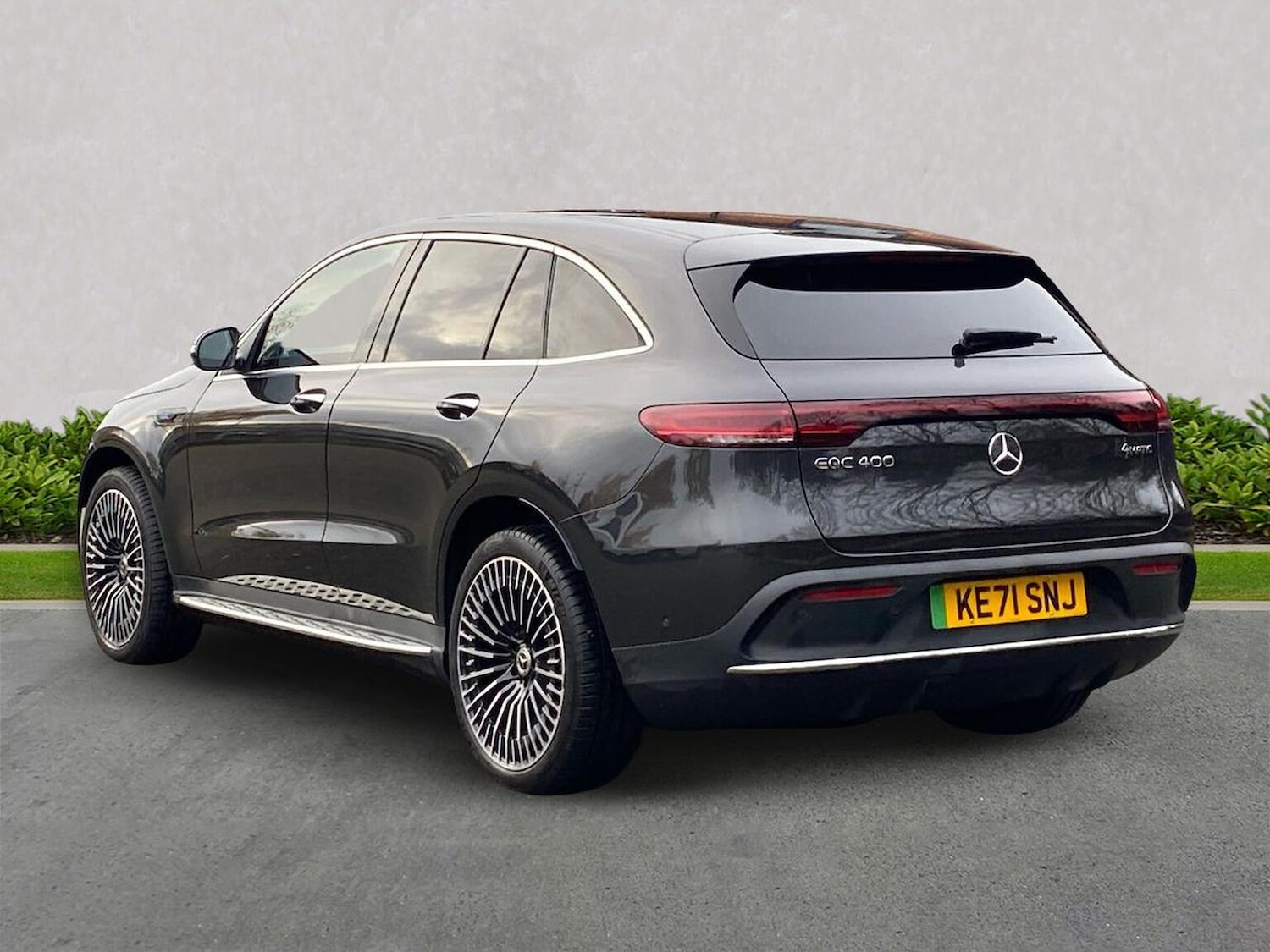 Used Mercedes-Benz EQC 2021 for sale - 76778260: Photo 2