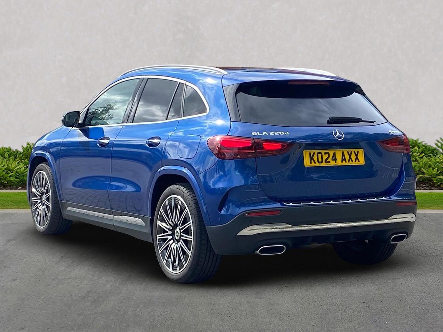 Used Mercedes-Benz GLA 2024 for sale - 76149450: Photo 2