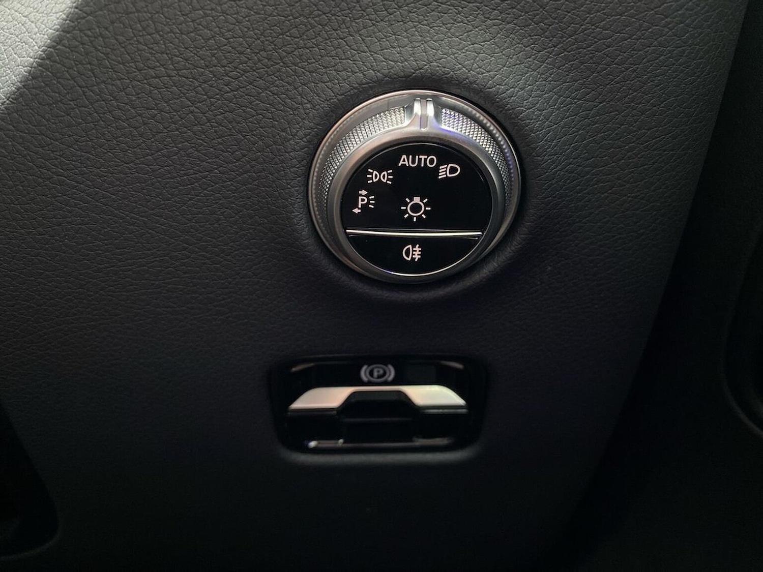 Used Mercedes-Benz GLC 2023 for sale - 76082559: Photo 22