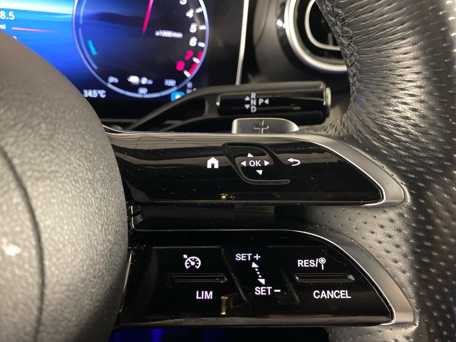 Used Mercedes-Benz GLC 2023 for sale - 76082559: Photo 27