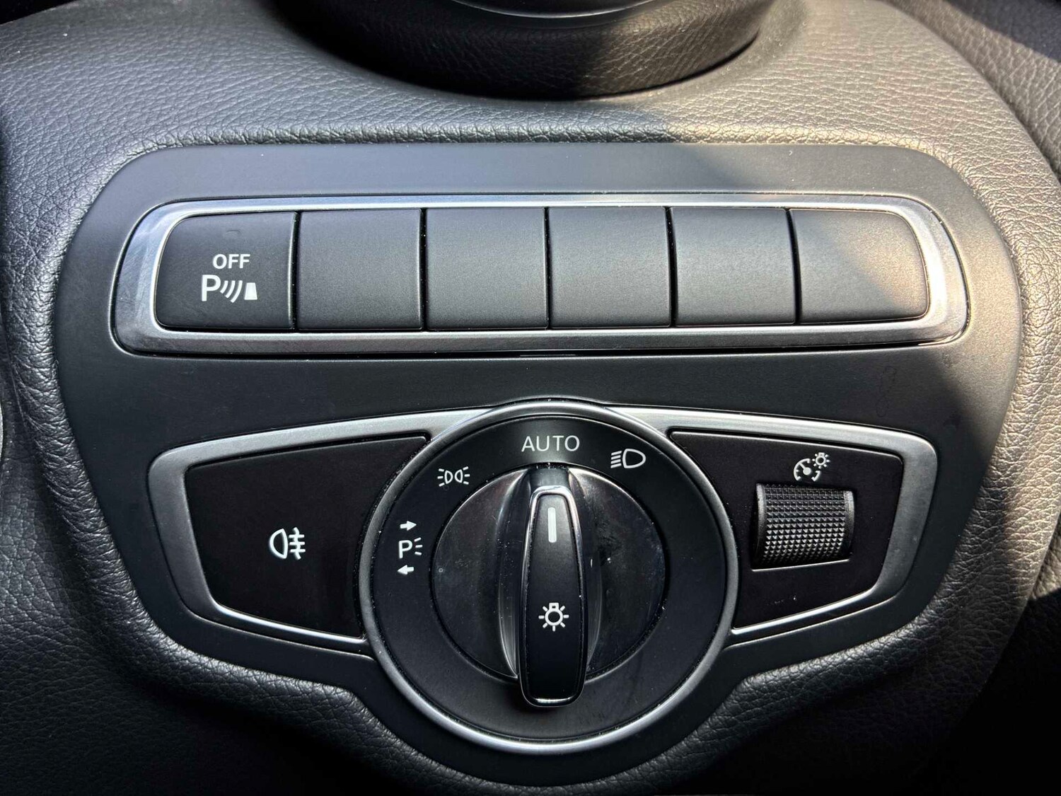 Used Mercedes-Benz C Class 2019 for sale - 78196261: Photo 34